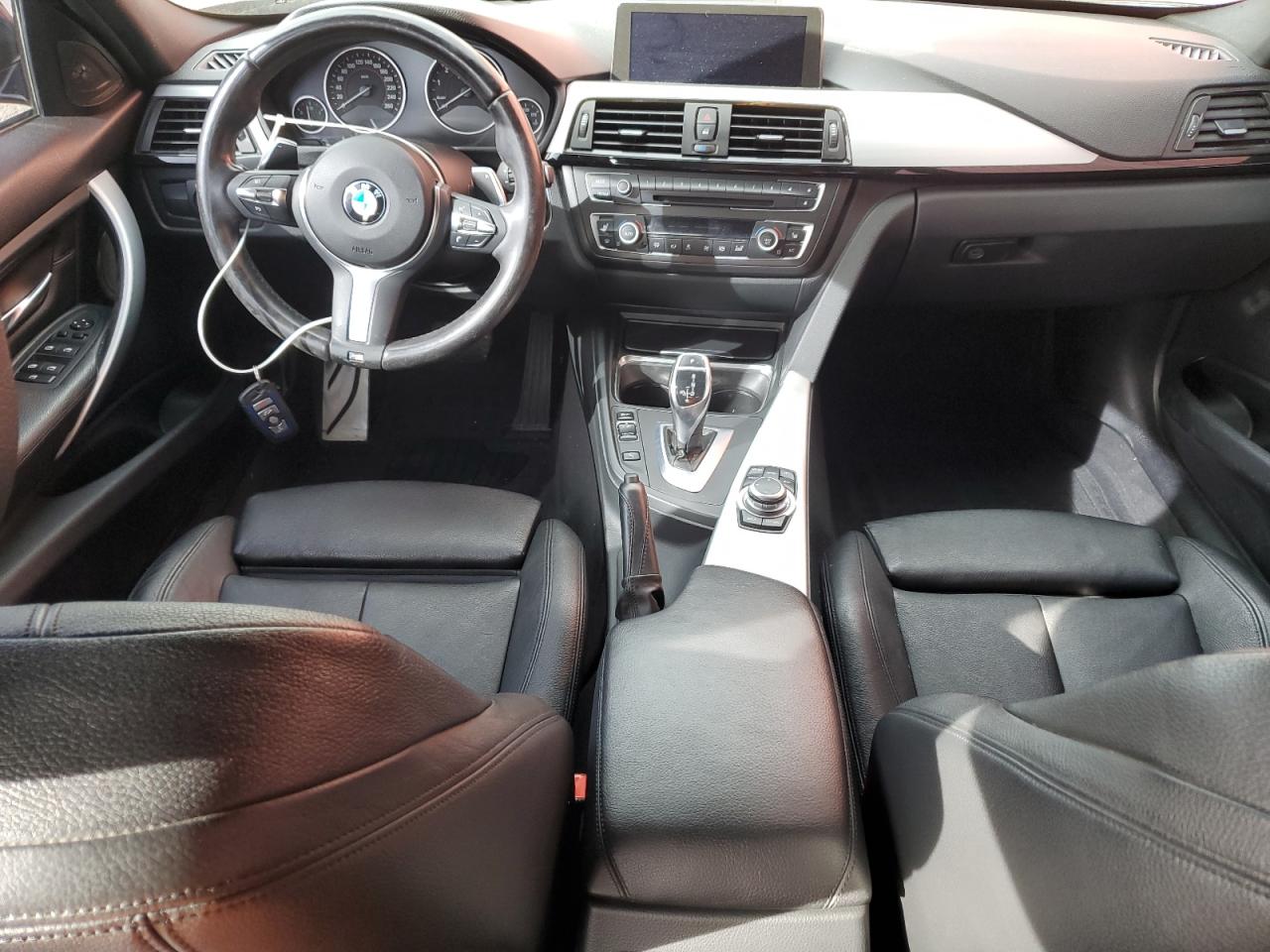 WBA3B9C52DF585277 2013 BMW 335 Xi