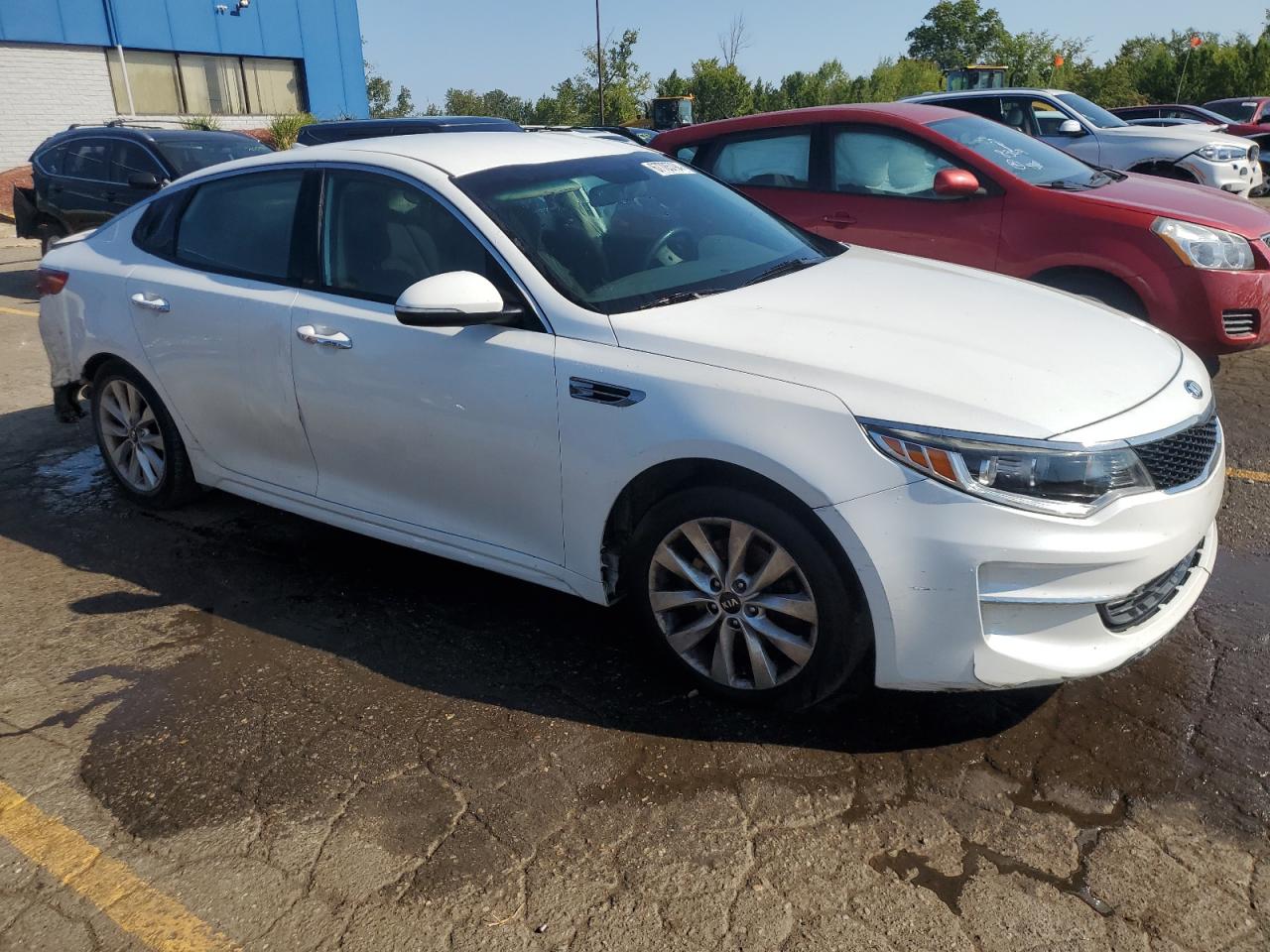 2017 Kia Optima - Image 4