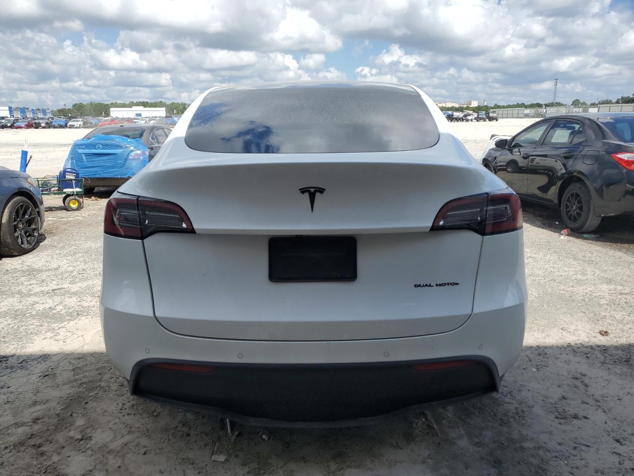 5YJYGAEE3MF184611 2021 Tesla Model Y