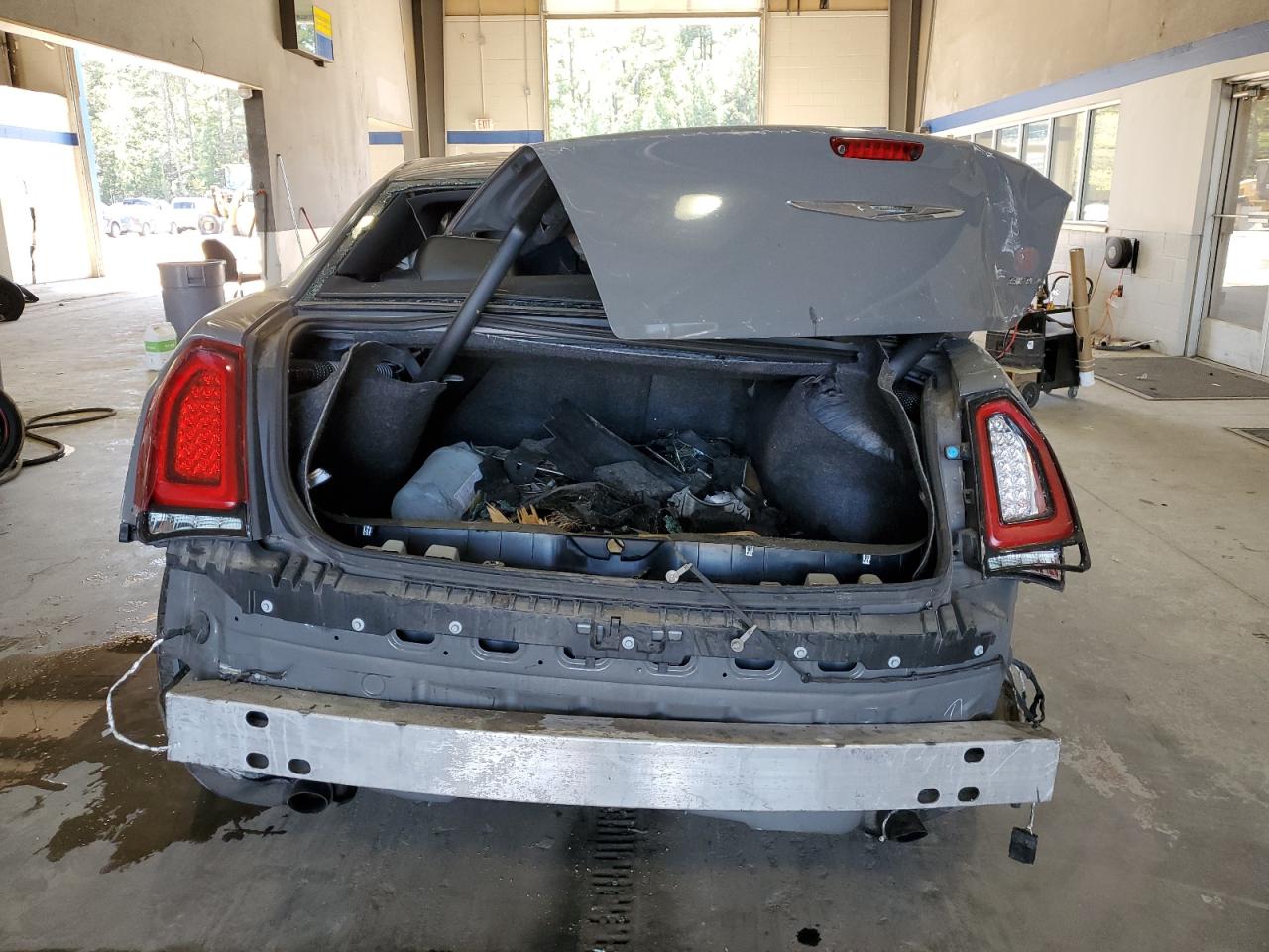 2C3CCABG1KH533479 2019 Chrysler 300 S