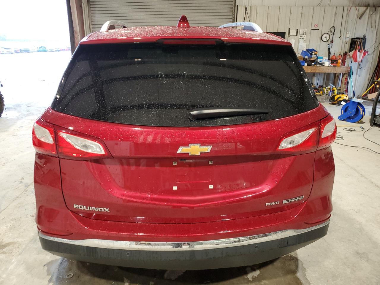 2018 Chevrolet Equinox Premier VIN: 3GNAXVEV8JS627922 Lot: 73255584