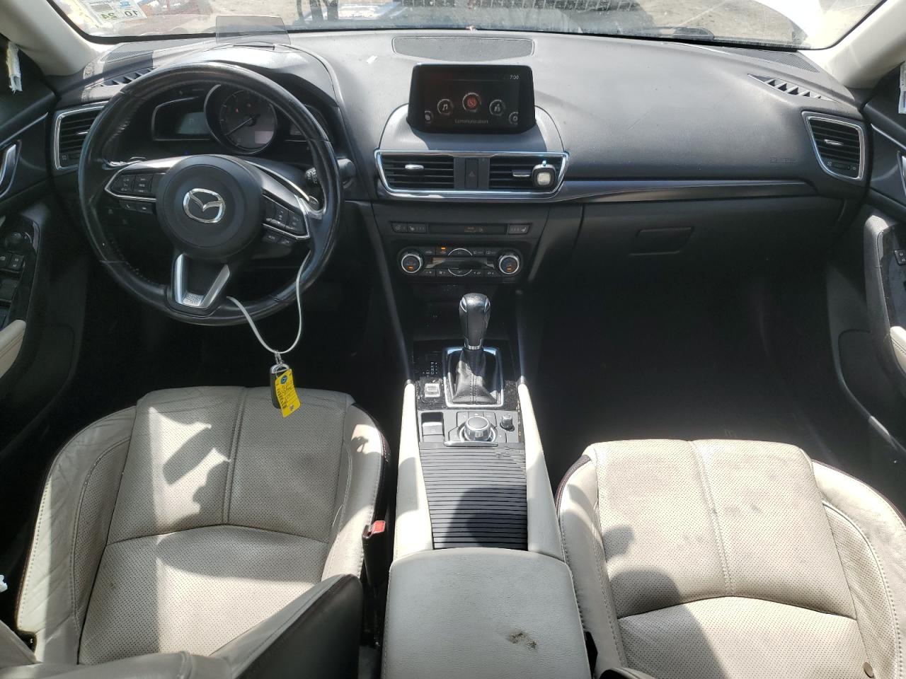 3MZBN1W31JM212998 2018 Mazda 3 Grand Touring