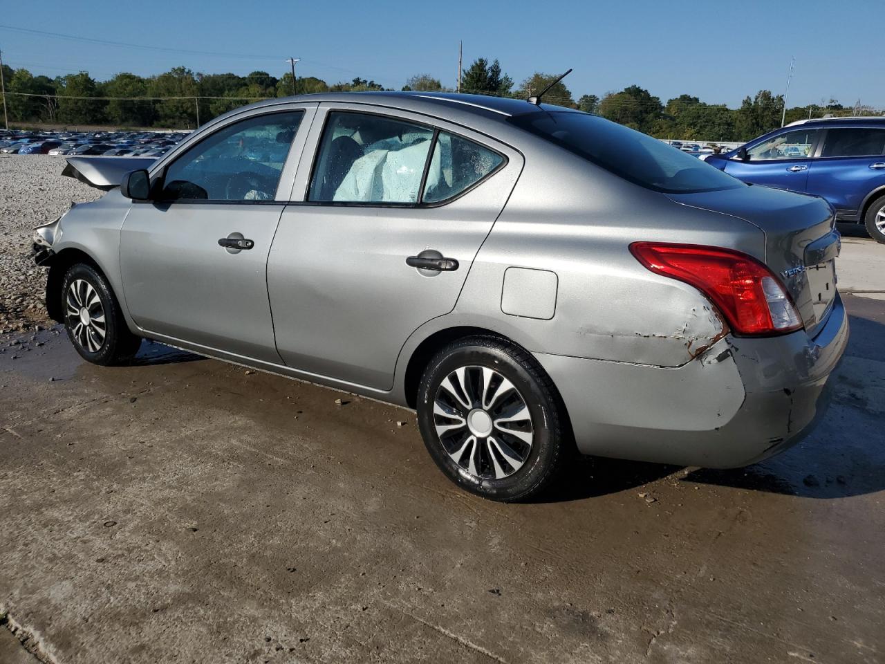 2012 Nissan Versa - Image 2