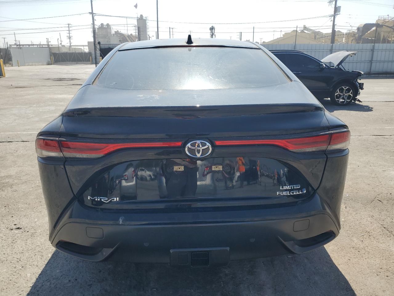 JTDAAAAA8NA005768 2022 Toyota Mirai Le