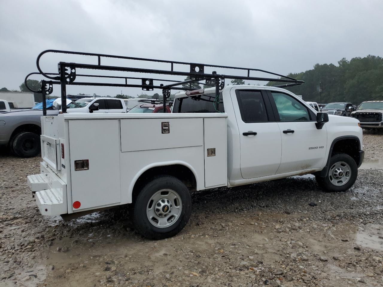 2024 Chevrolet Silverado - Image 3