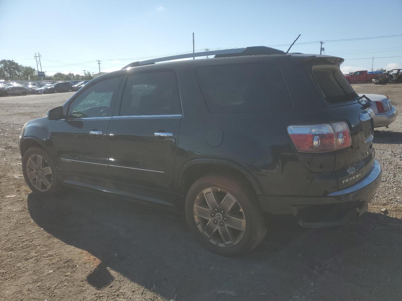 2011 GMC Acadia - Image 2