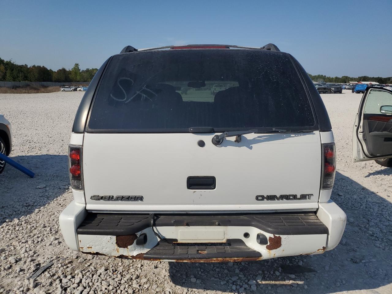 2000 Chevrolet Blazer VIN: 1GNDT13W4Y2347076 Lot: 71243984