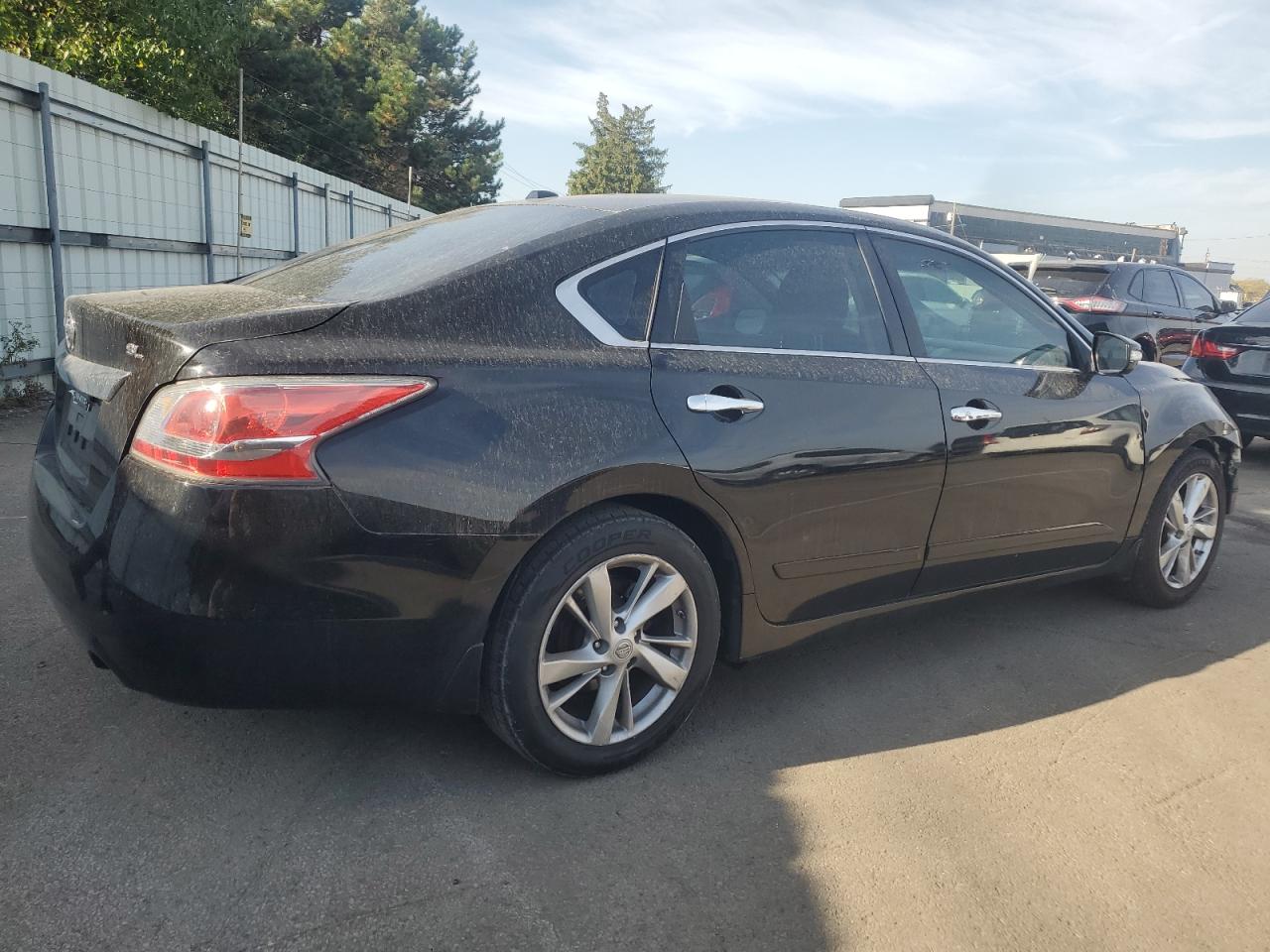 2015 Nissan Altima - Image 3