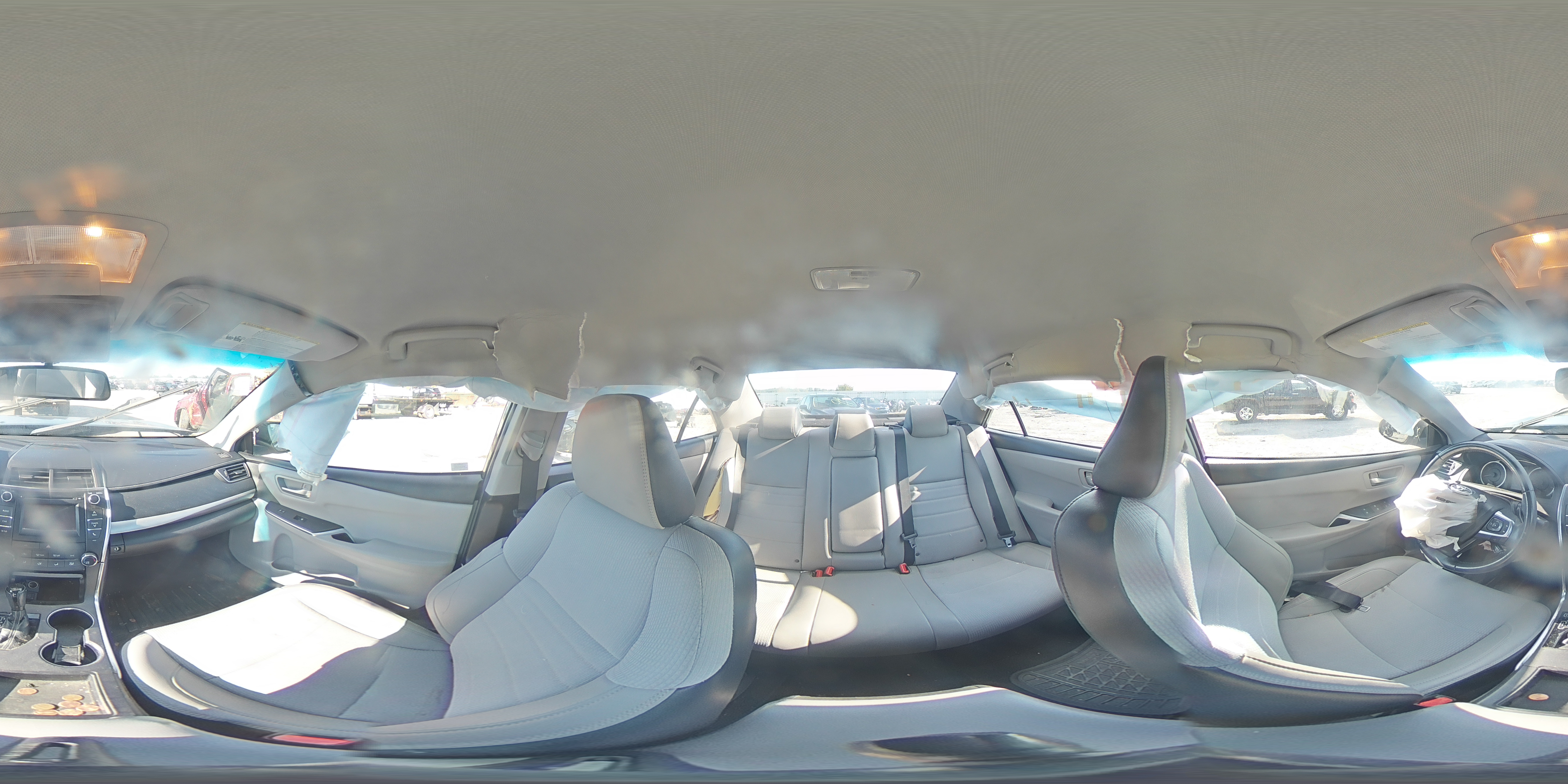 2016 Toyota Camry - Image 13