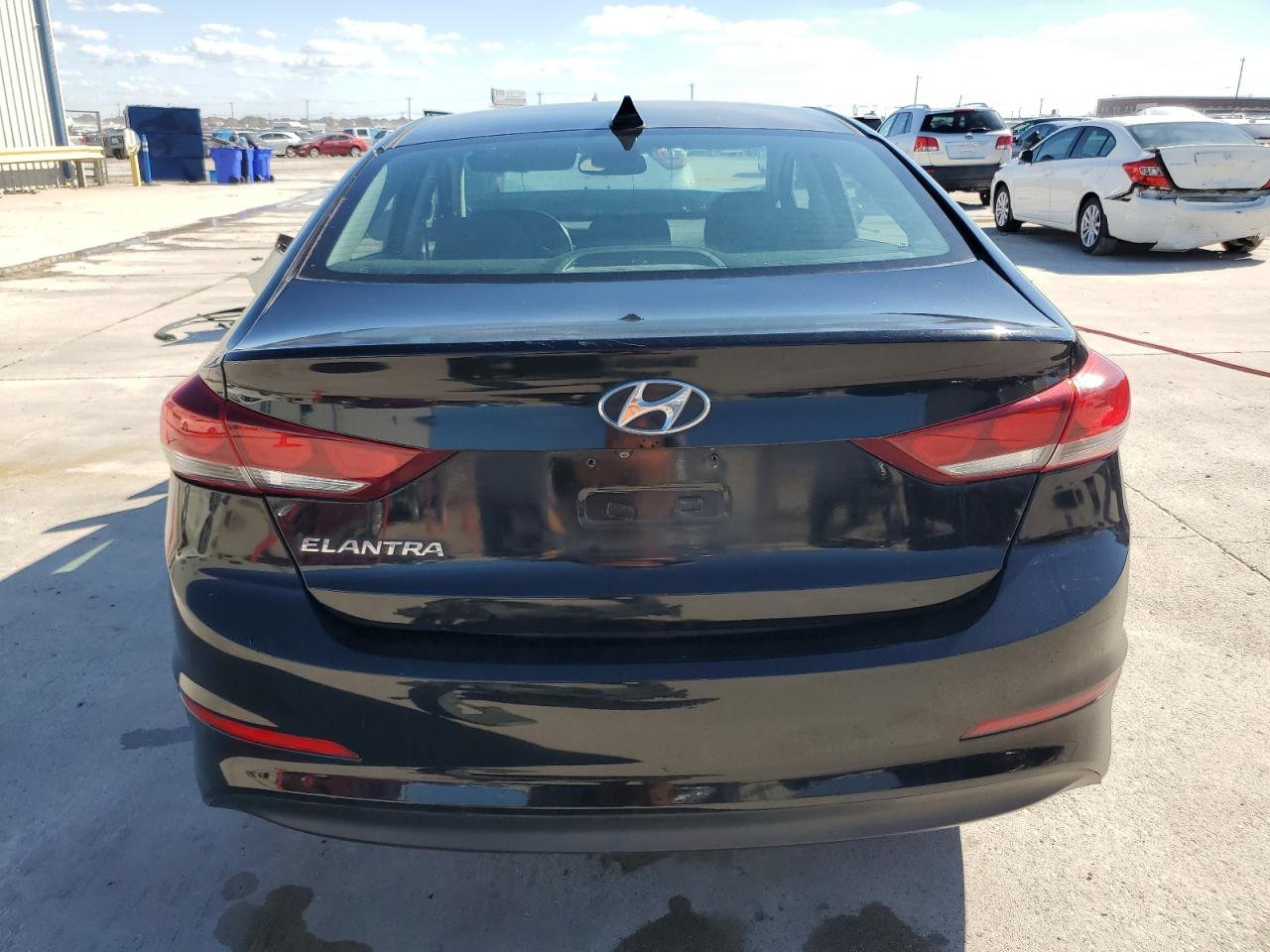 5NPD84LF9HH163777 2017 Hyundai Elantra Se