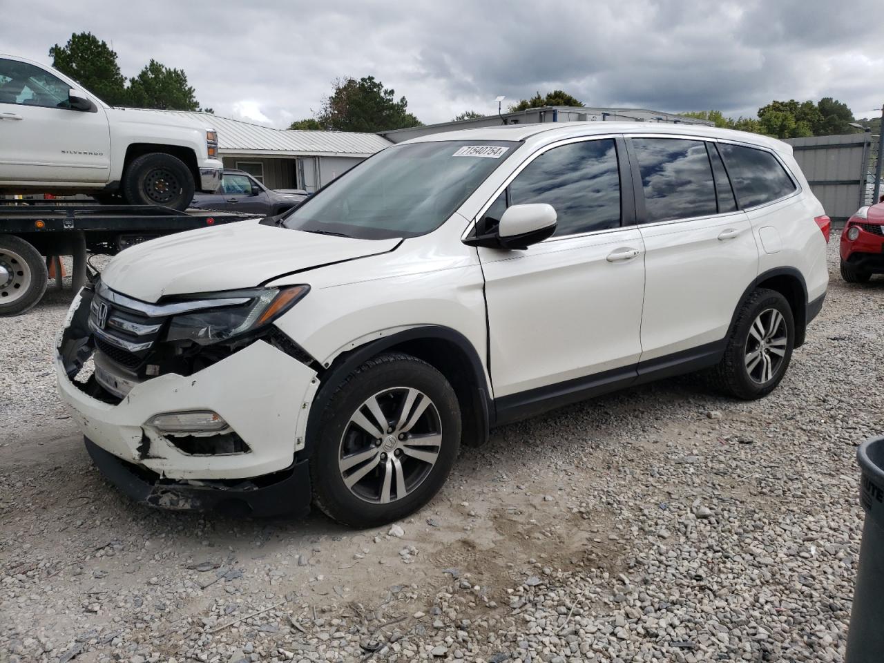 5FNYF6H58JB034968 2018 HONDA PILOT - Image 1