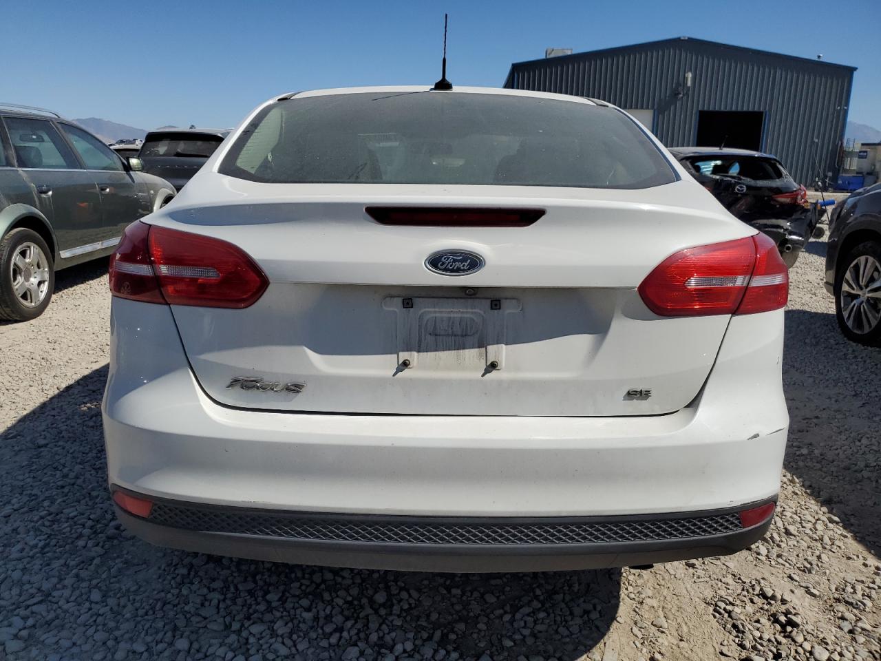 1FADP3F2XHL210886 2017 Ford Focus Se