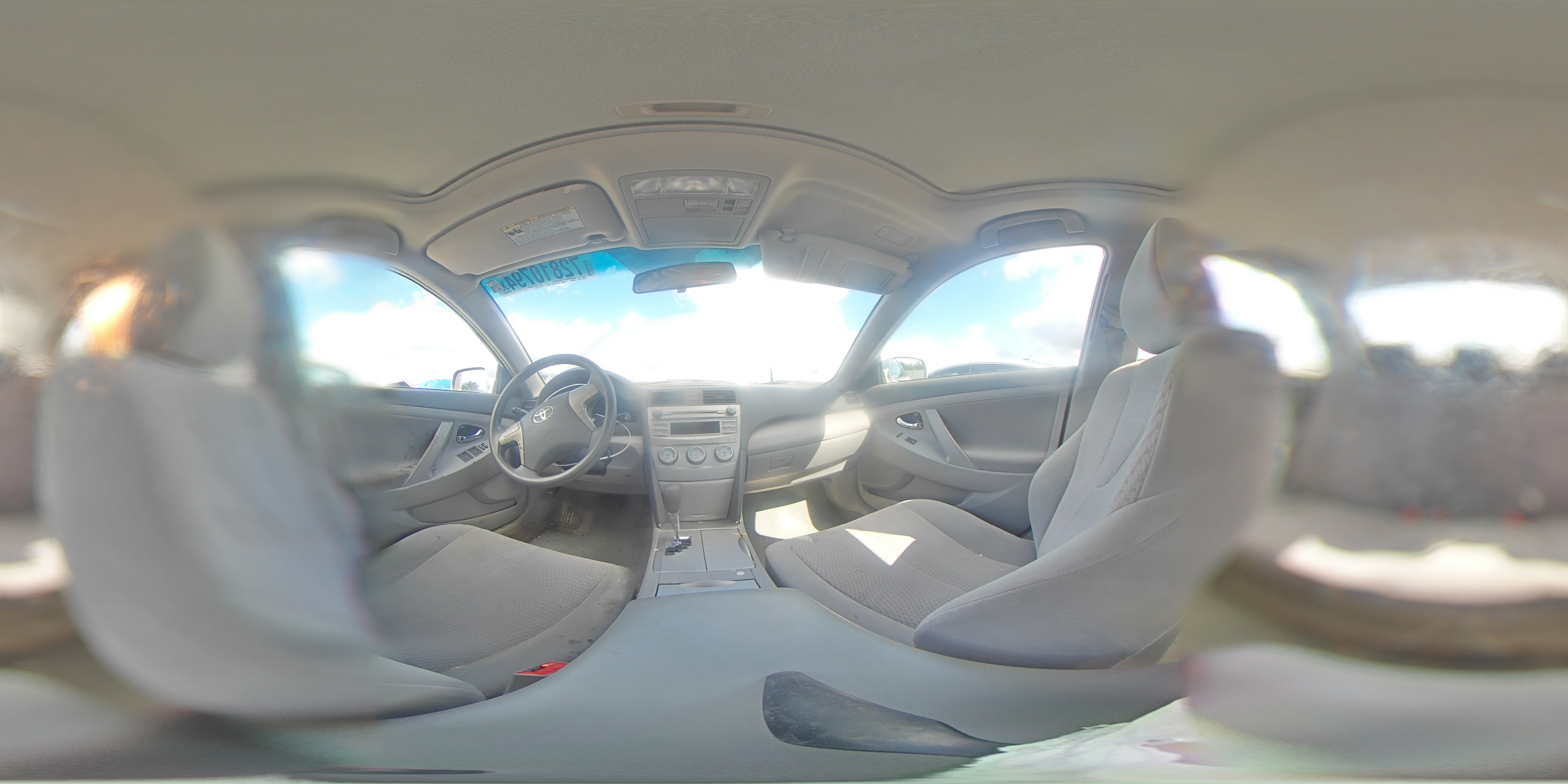 2011 Toyota Camry - Image 13