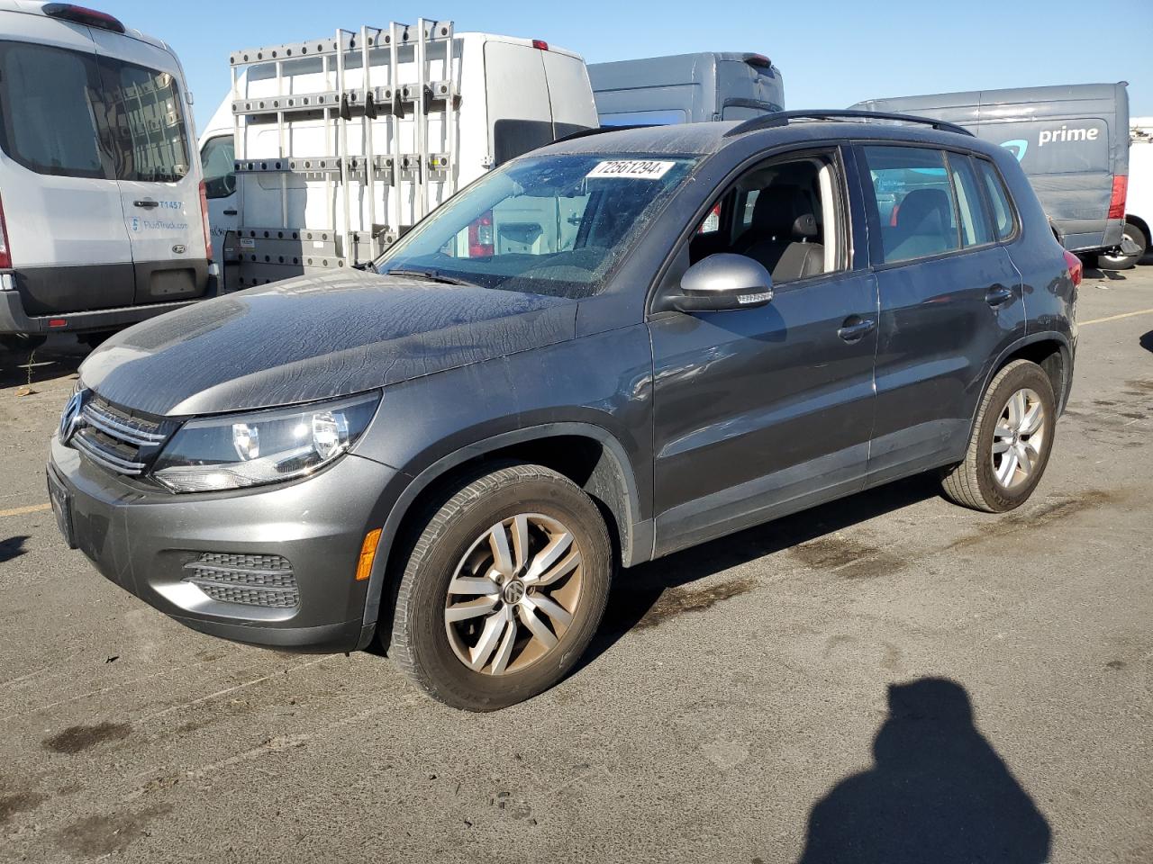 WVGAV7AX1HK028296 2017 VOLKSWAGEN TIGUAN - Image 1