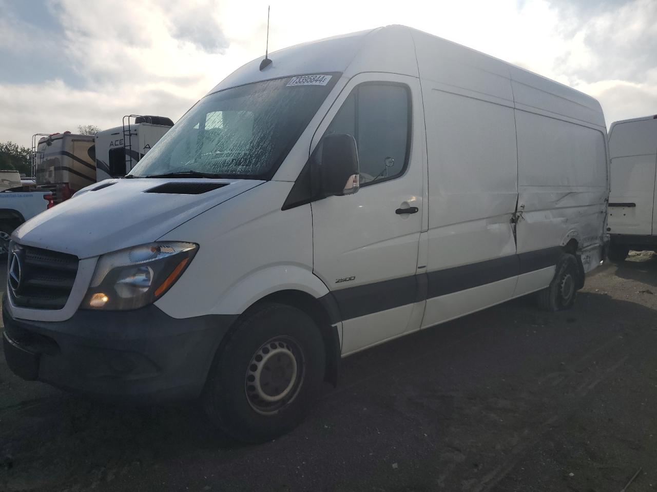 2016 Mercedes-Benz Sprinter 2500 იყიდება Cahokia Heights-ში, IL - Side