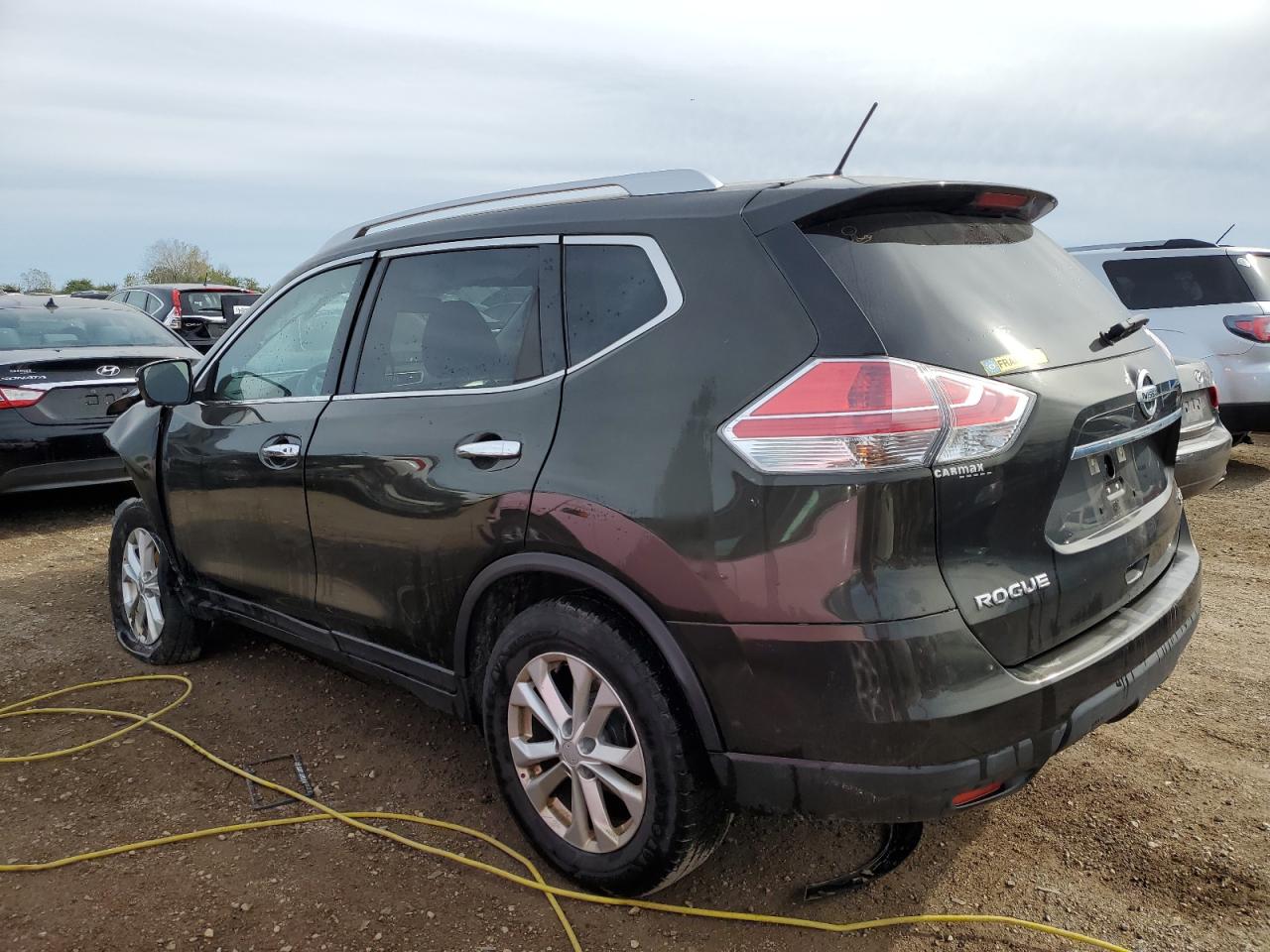 KNMAT2MV3GP710699 2016 NISSAN ROGUE - Image 2