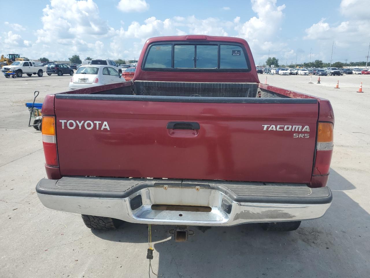 1998 Toyota Tacoma Xtracab VIN: 4TAWN72N1WZ135453 Lot: 71118324