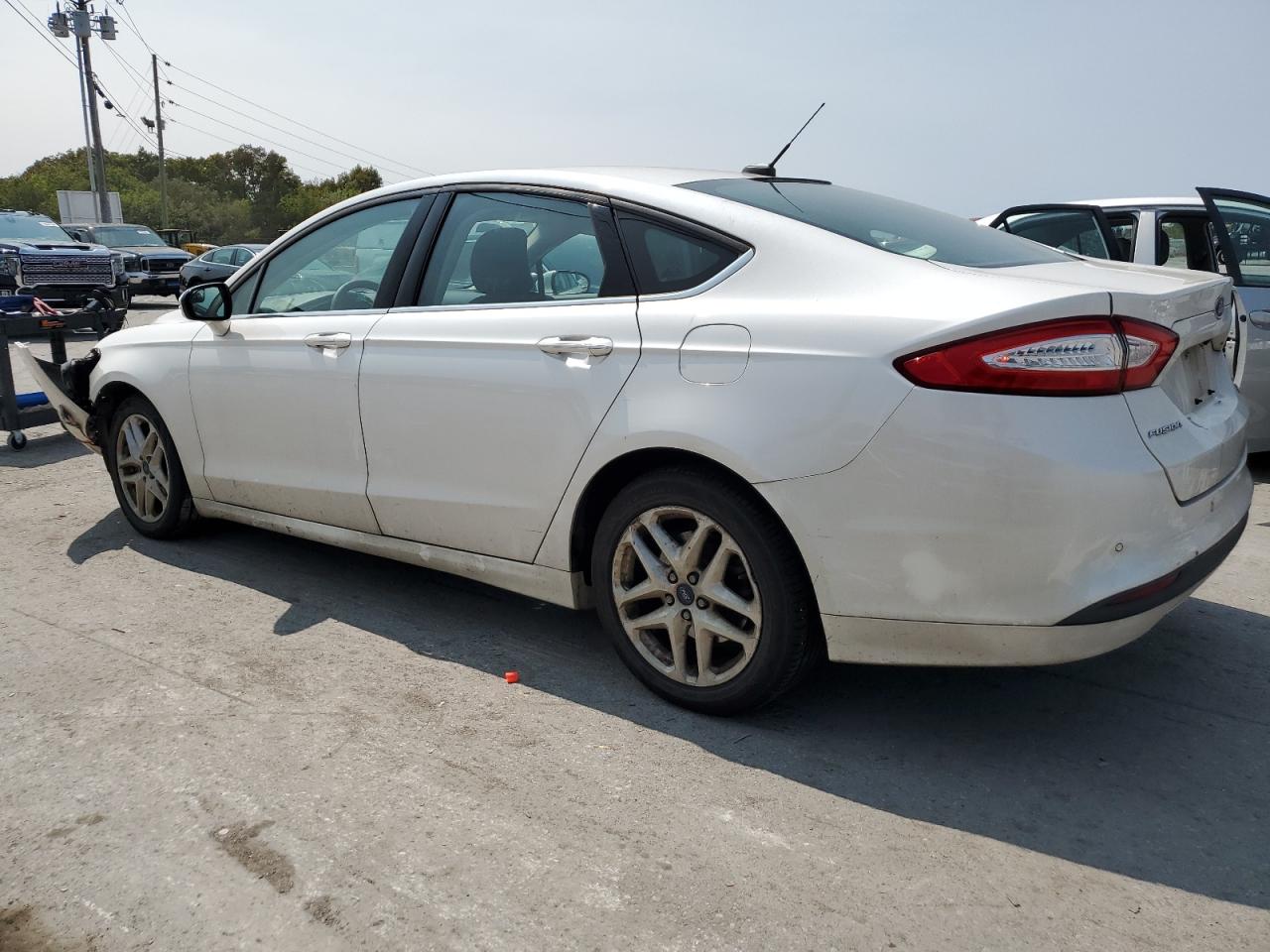 2016 Ford Fusion - Image 2