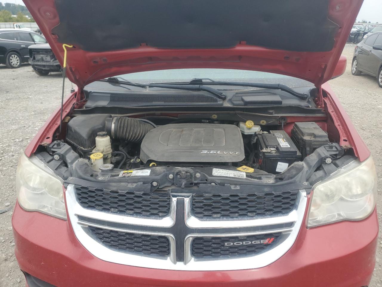 2013 Dodge Caravan - Image 12