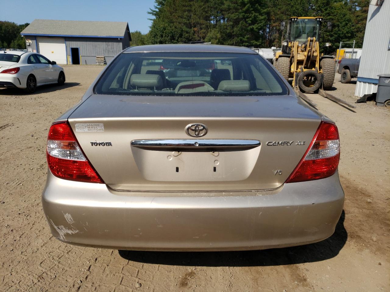 JTDBF30K020006541 2002 Toyota Camry Le