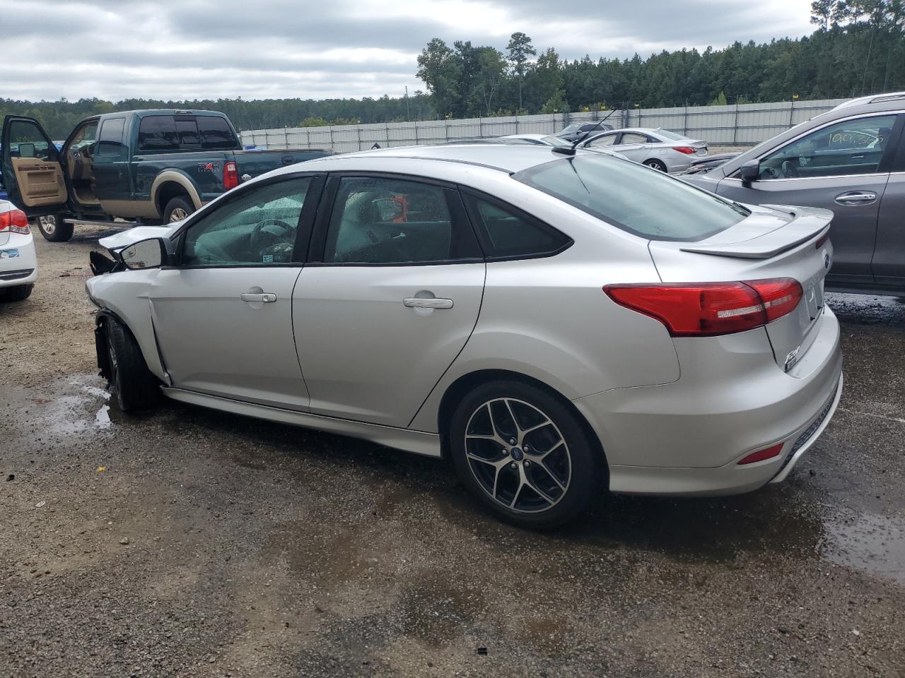 1FADP3F23FL216039 2015 FORD FOCUS - Image 2