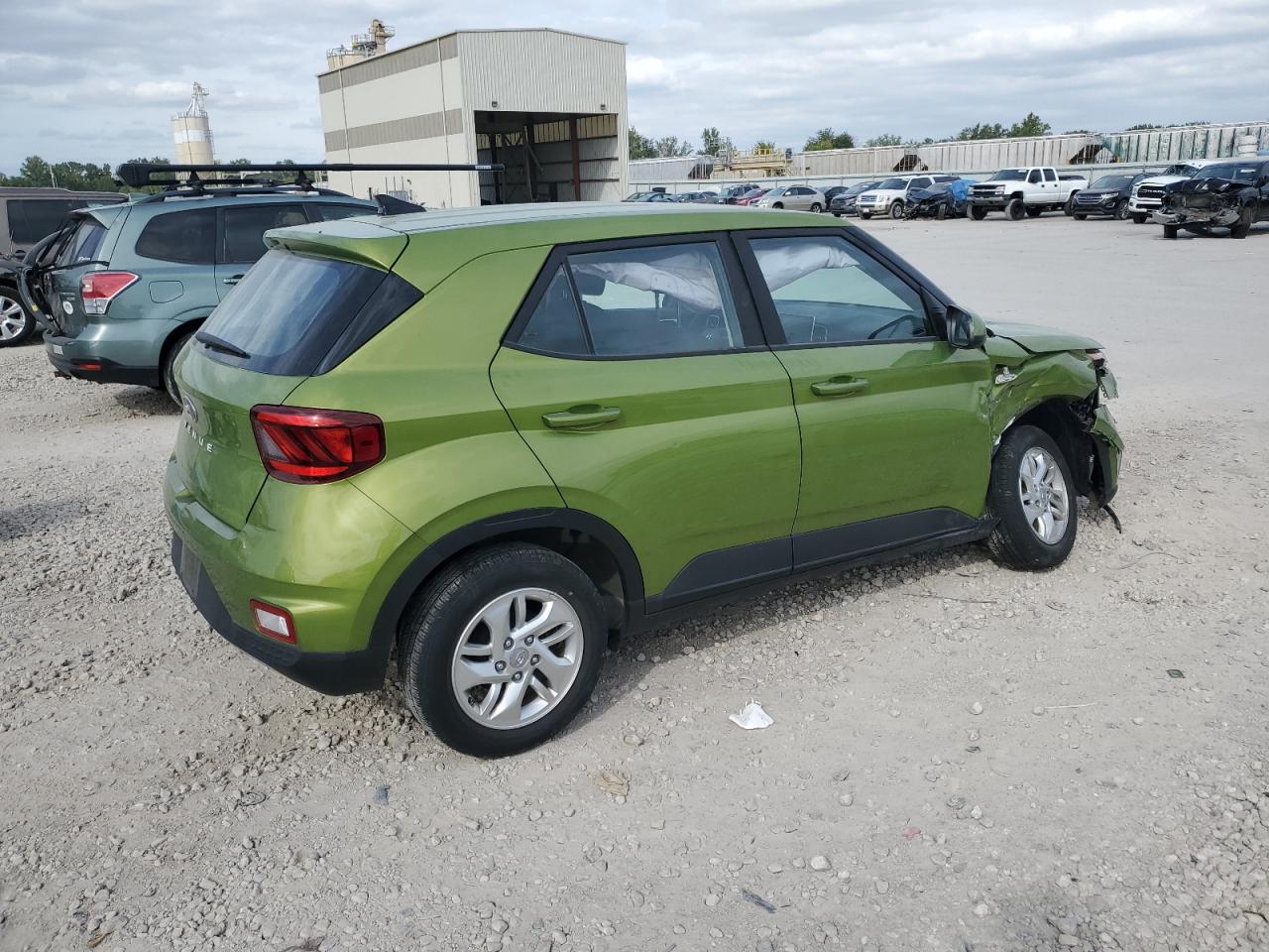 2022 Hyundai Venue - Image 3