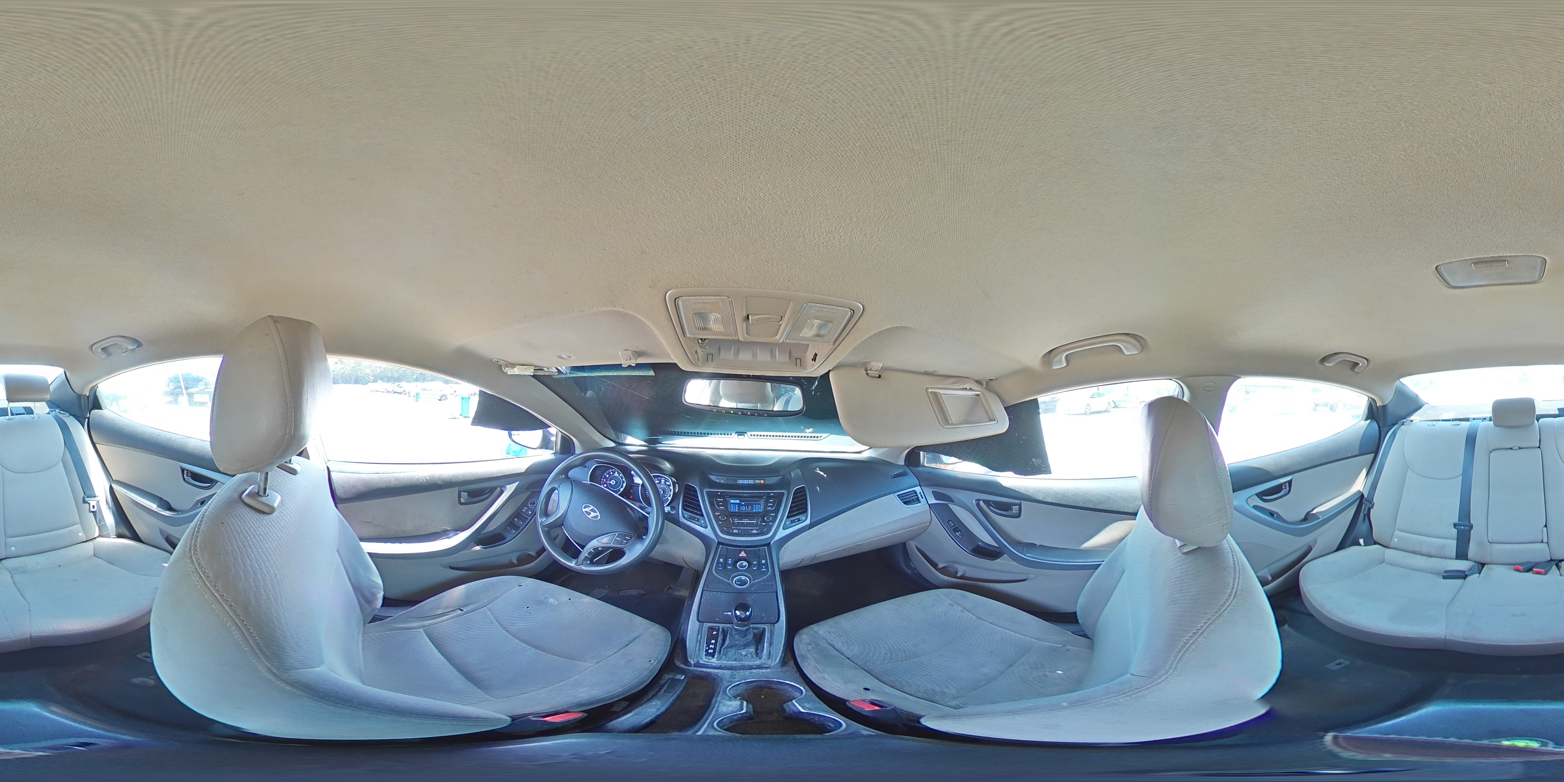 2015 Hyundai Elantra - Image 13