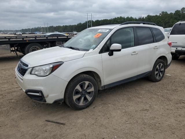  SUBARU FORESTER 2017 Белый