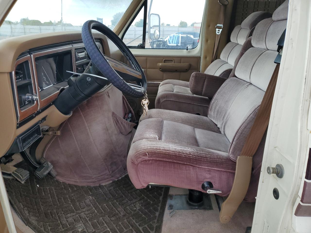 1986 Ford Econoline E350 Cutaway Van VIN: 1FDKE30L0GHA97004 Lot: 72071624