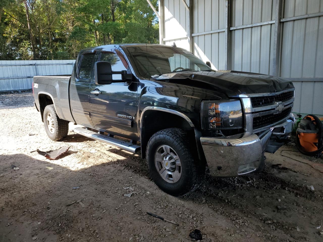 2009 Chevrolet Silverado - Image 4