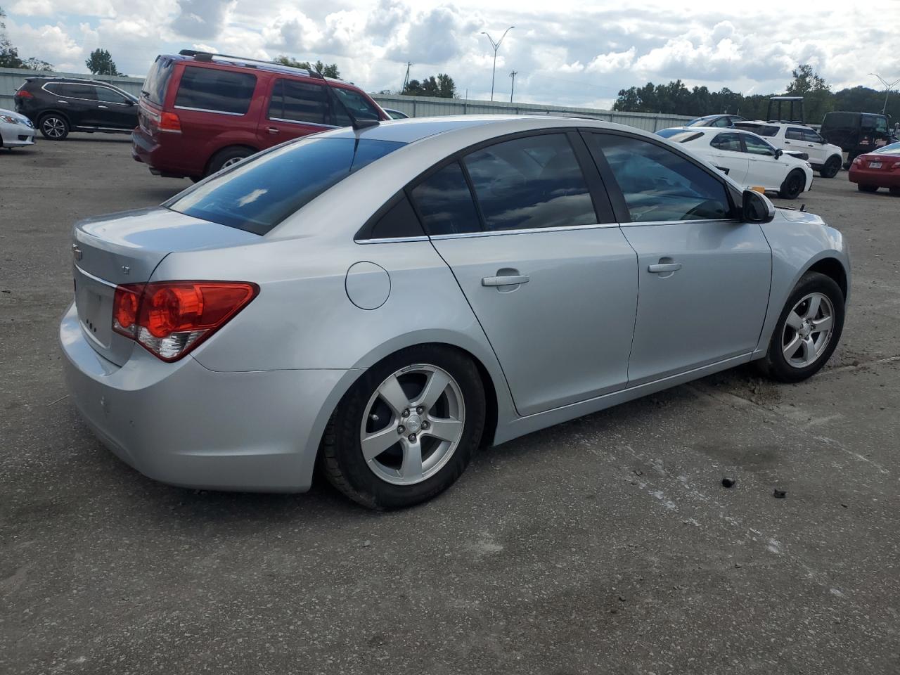 2013 Chevrolet Cruze - Image 3