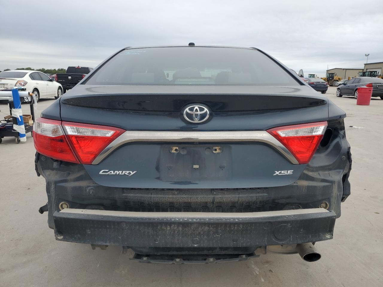 4T1BF1FK4GU202389 2016 Toyota Camry Le