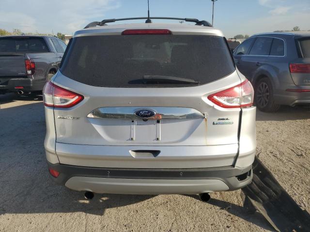  FORD ESCAPE 2013 Srebrny