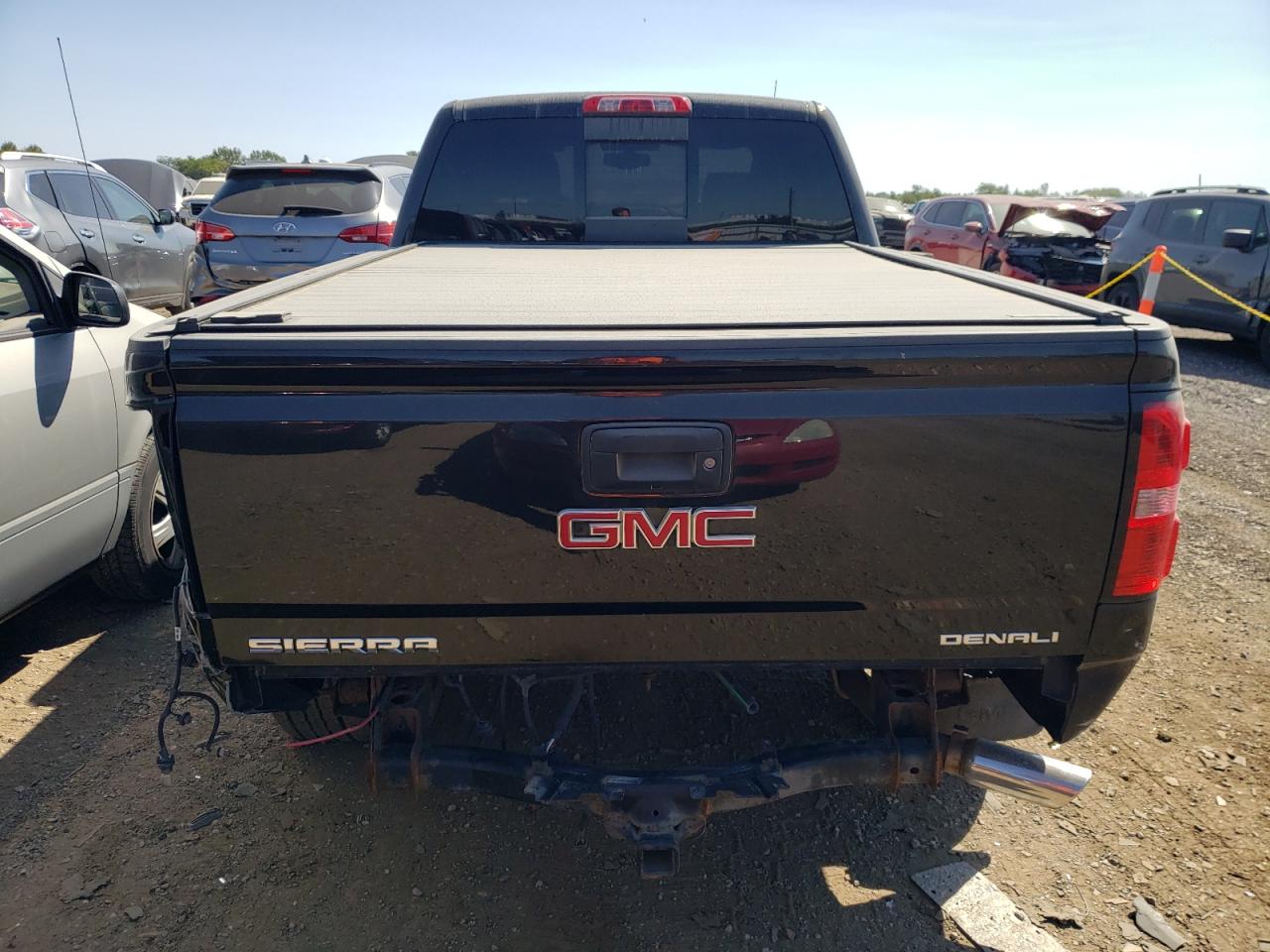 3GTU2WEJ2FG233057 2015 GMC Sierra K1500 Denali