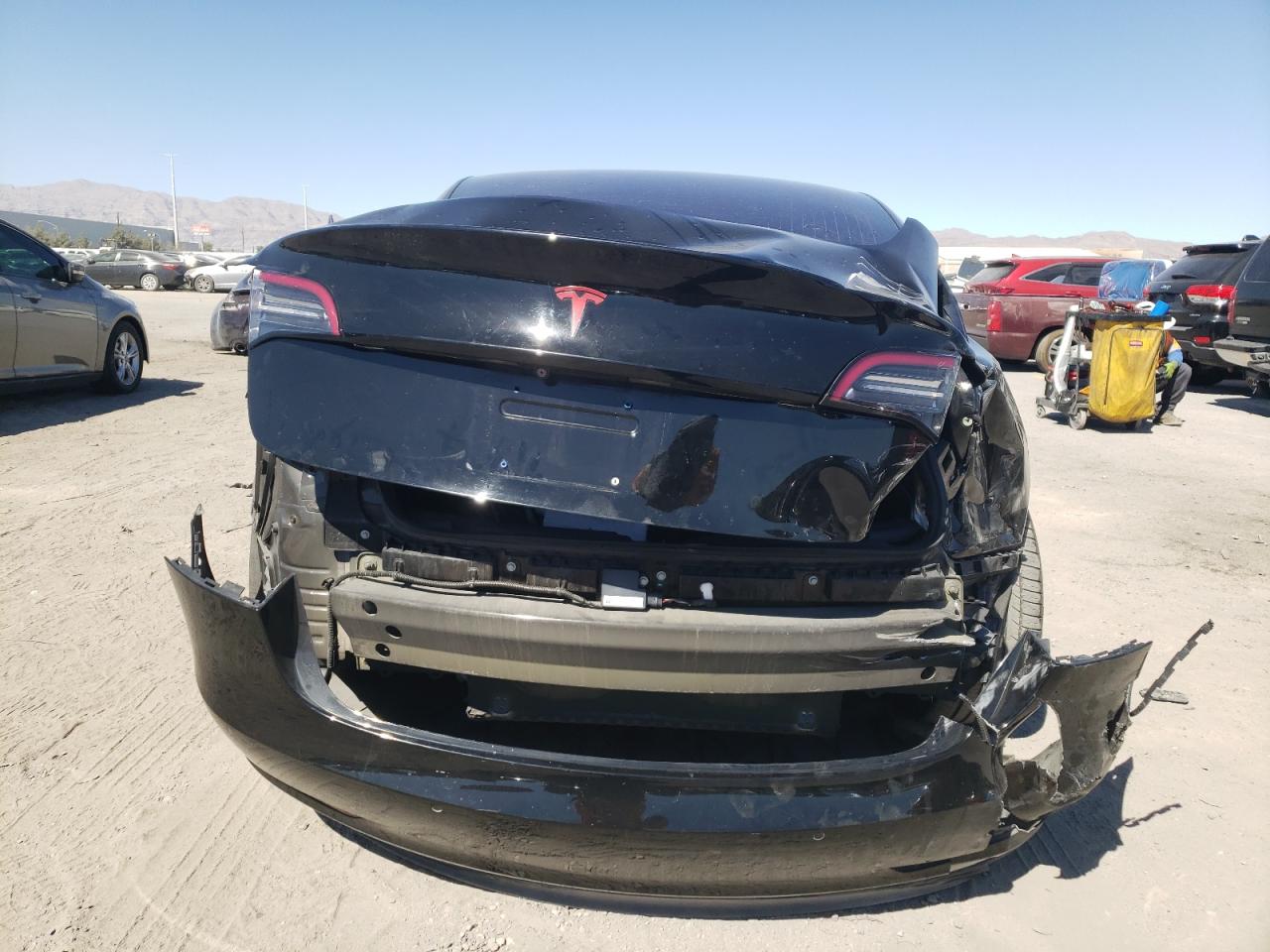 2018 Tesla Model 3 VIN: 5YJ3E1EA8JF039427 Lot: 73063024