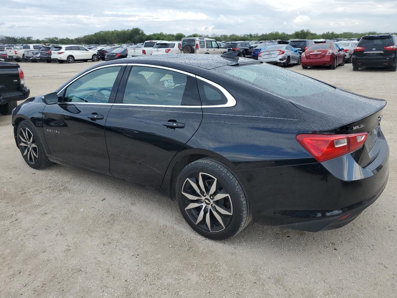 1G1ZD5STXJF276077 2018 CHEVROLET MALIBU - Image 2