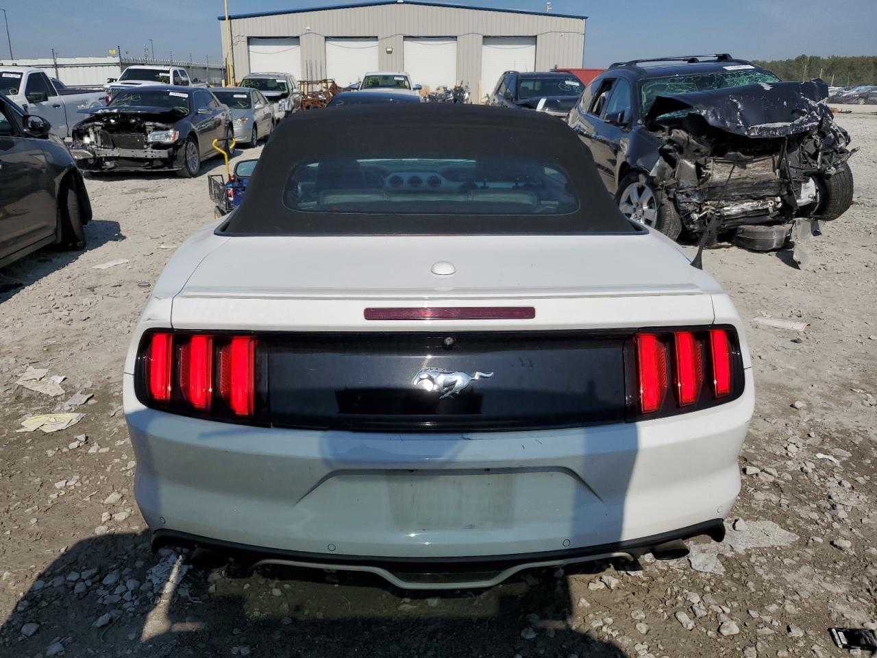 1FATP8UH8F5338481 2015 Ford Mustang