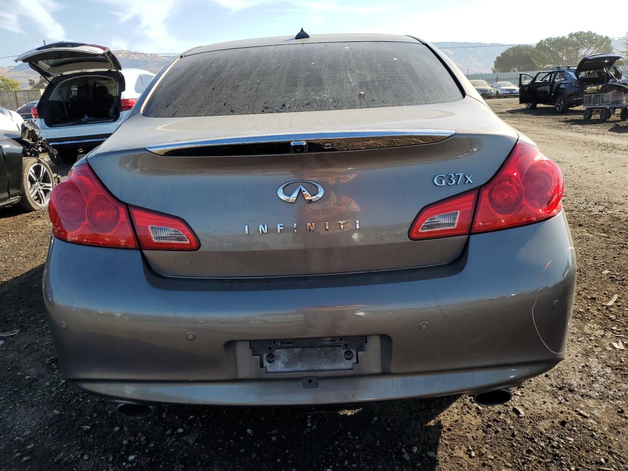 JN1CV6AR1AM456777 2010 Infiniti G37