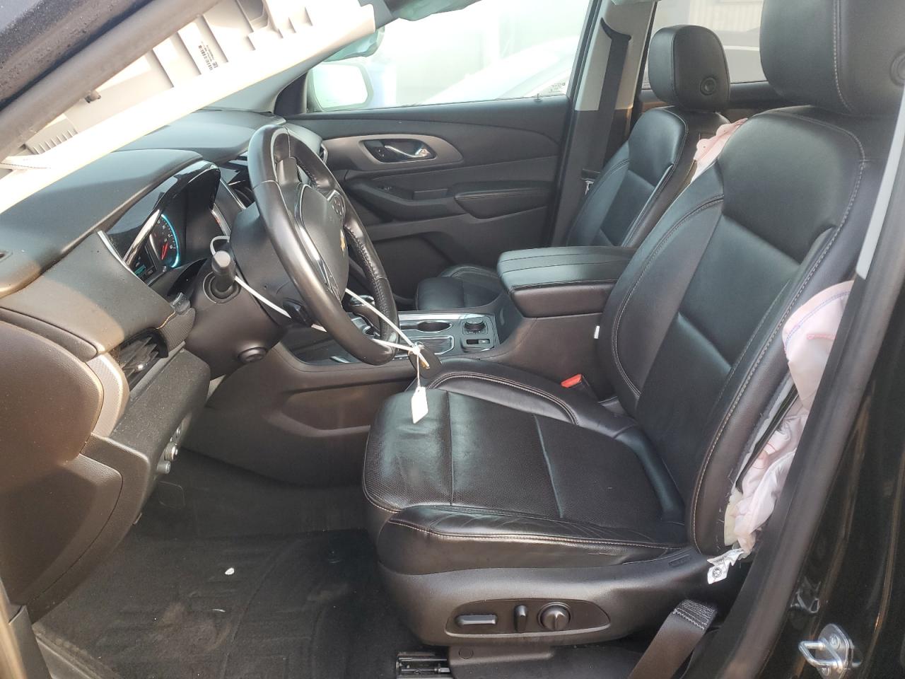 1GNEVJKW3JJ129402 2018 Chevrolet Traverse Premier