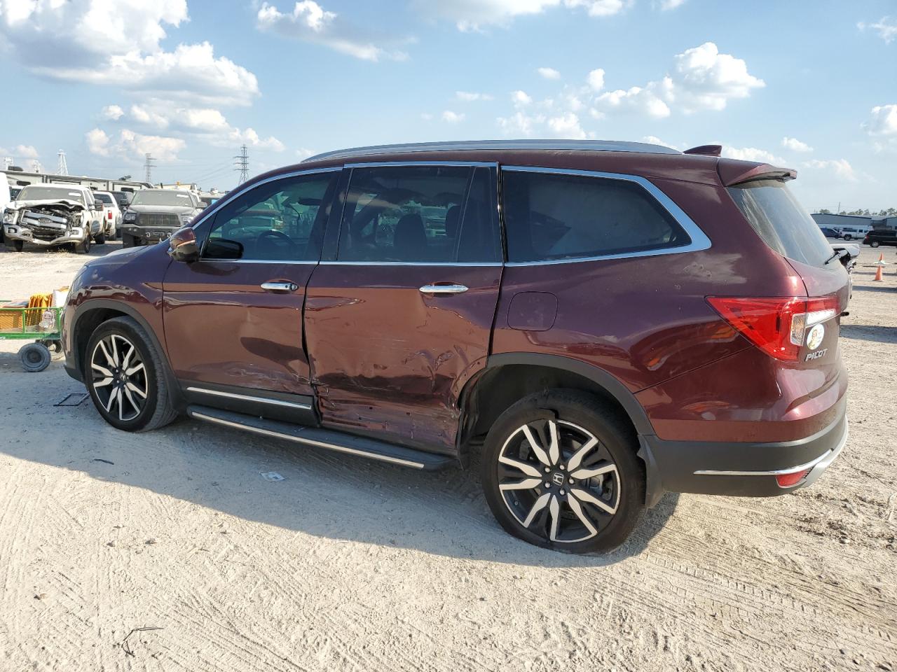 2020 Honda Pilot - Image 2