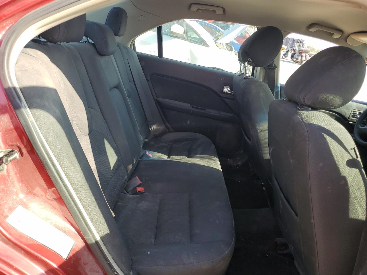 2012 Ford Fusion - Image 10