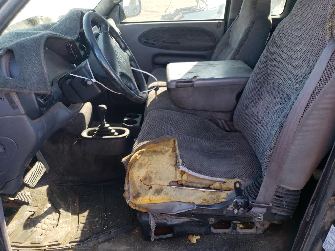 1999 Dodge Ram 1500 VIN: 1B7HF13Z7XJ584614 Lot: 72439544