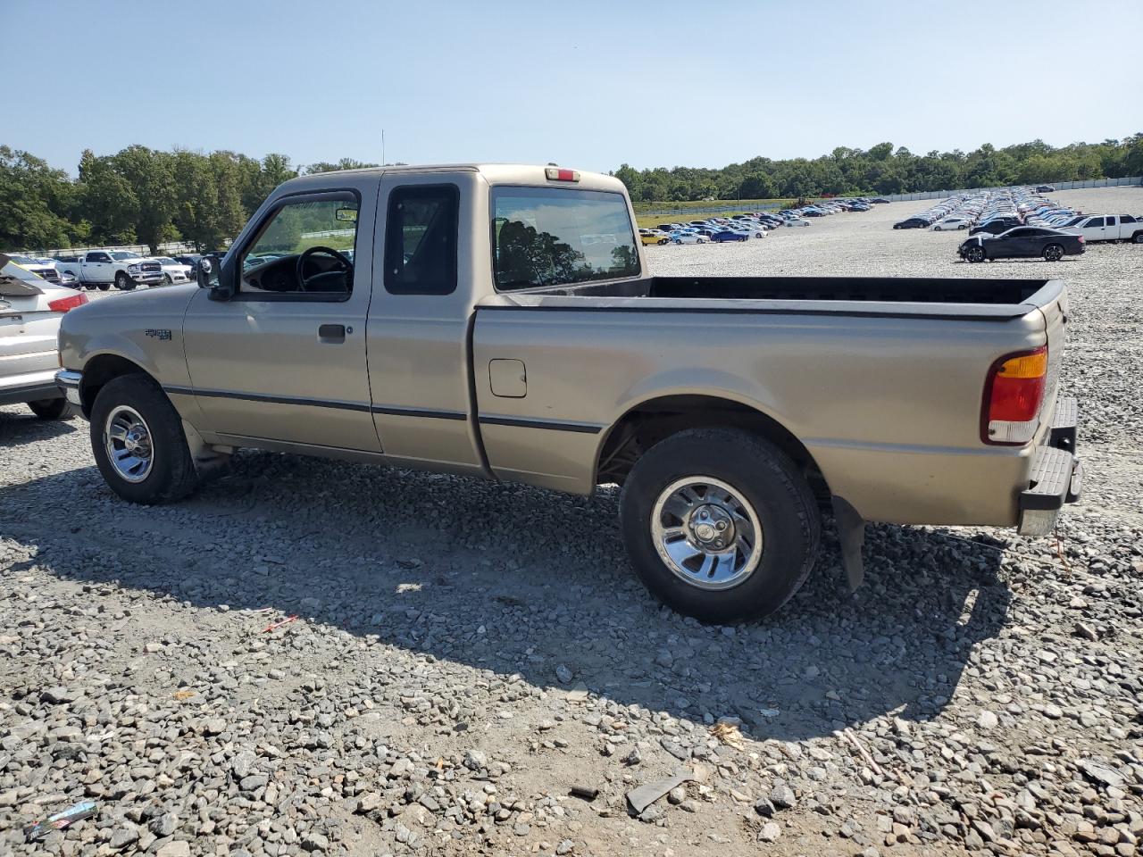 1999 Ford Ranger - Image 2