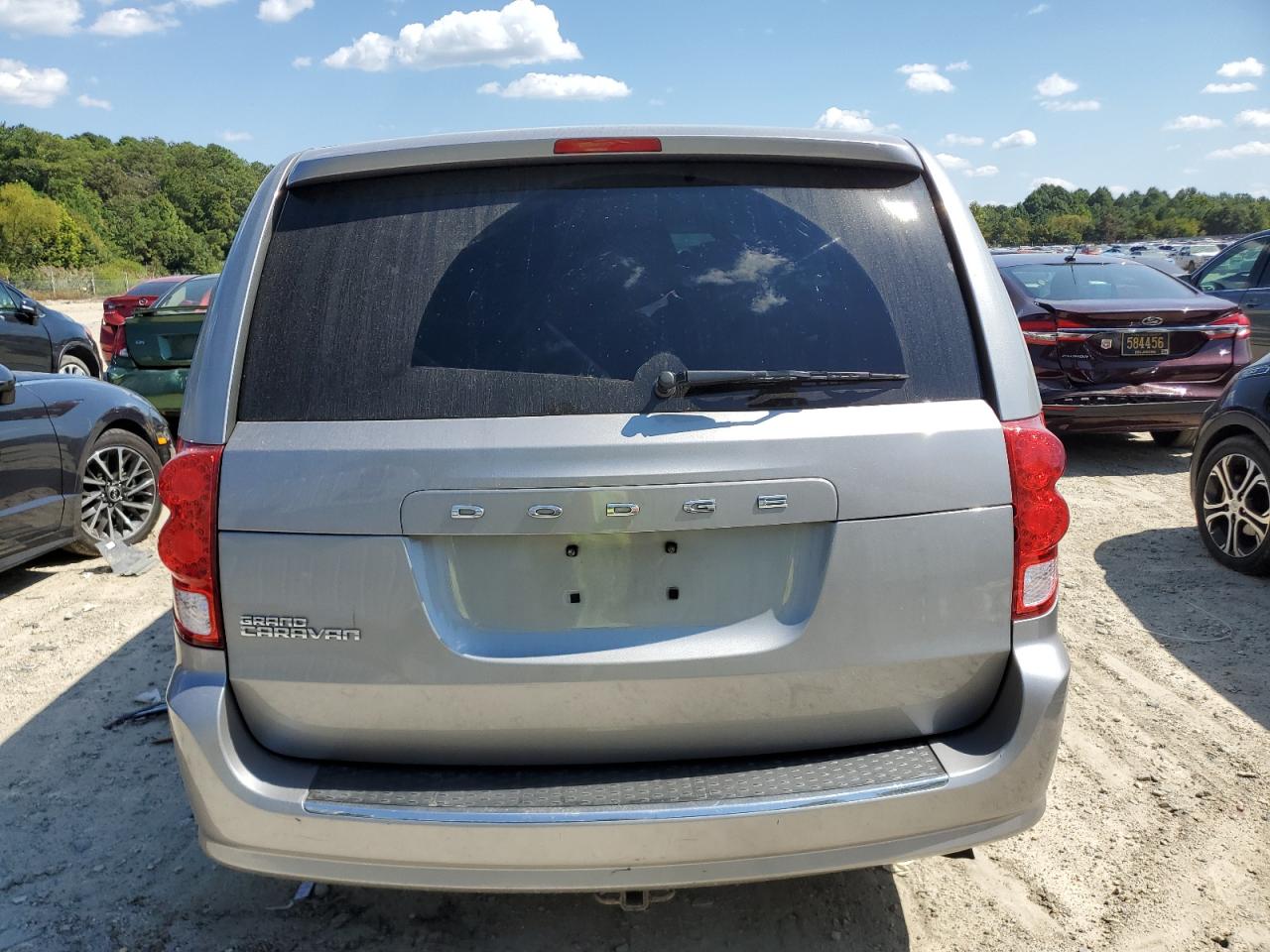 2C4RDGBG5ER106701 2014 Dodge Grand Caravan Se