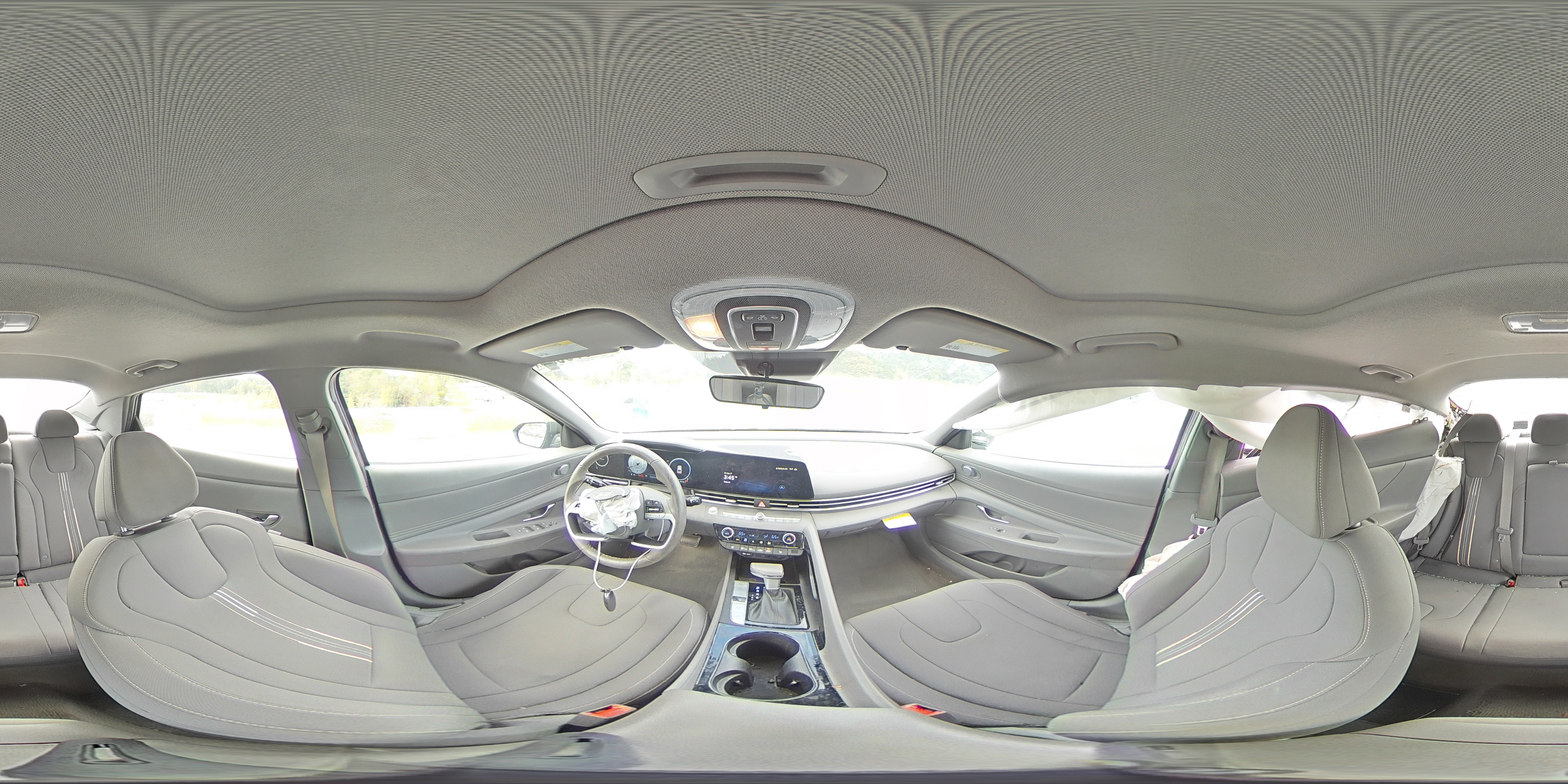 2024 Hyundai Elantra - Image 13