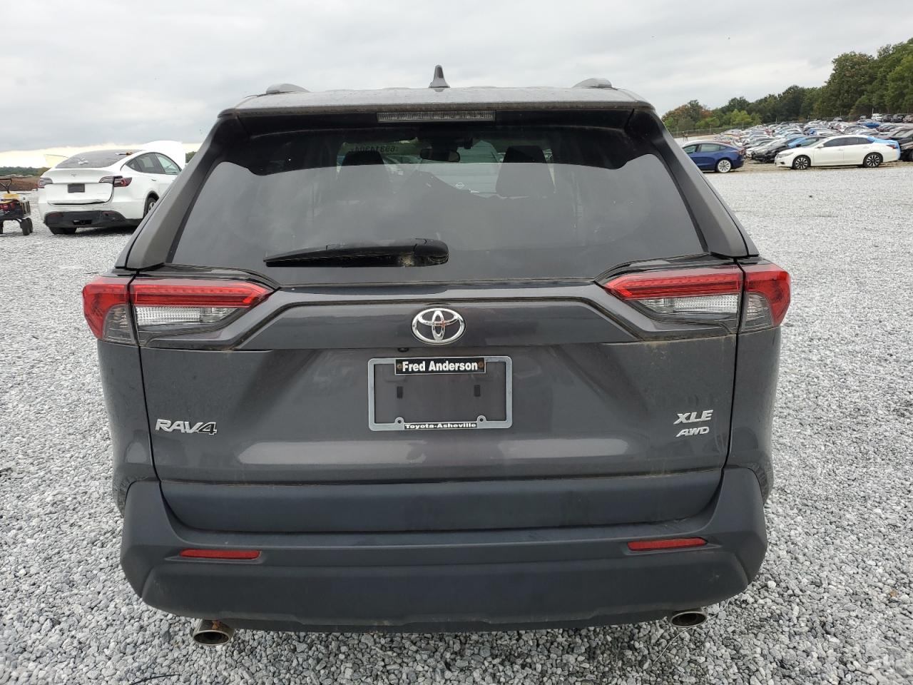 2021 Toyota Rav4 Xle VIN: 2T3P1RFV7MC233041 Lot: 69314304