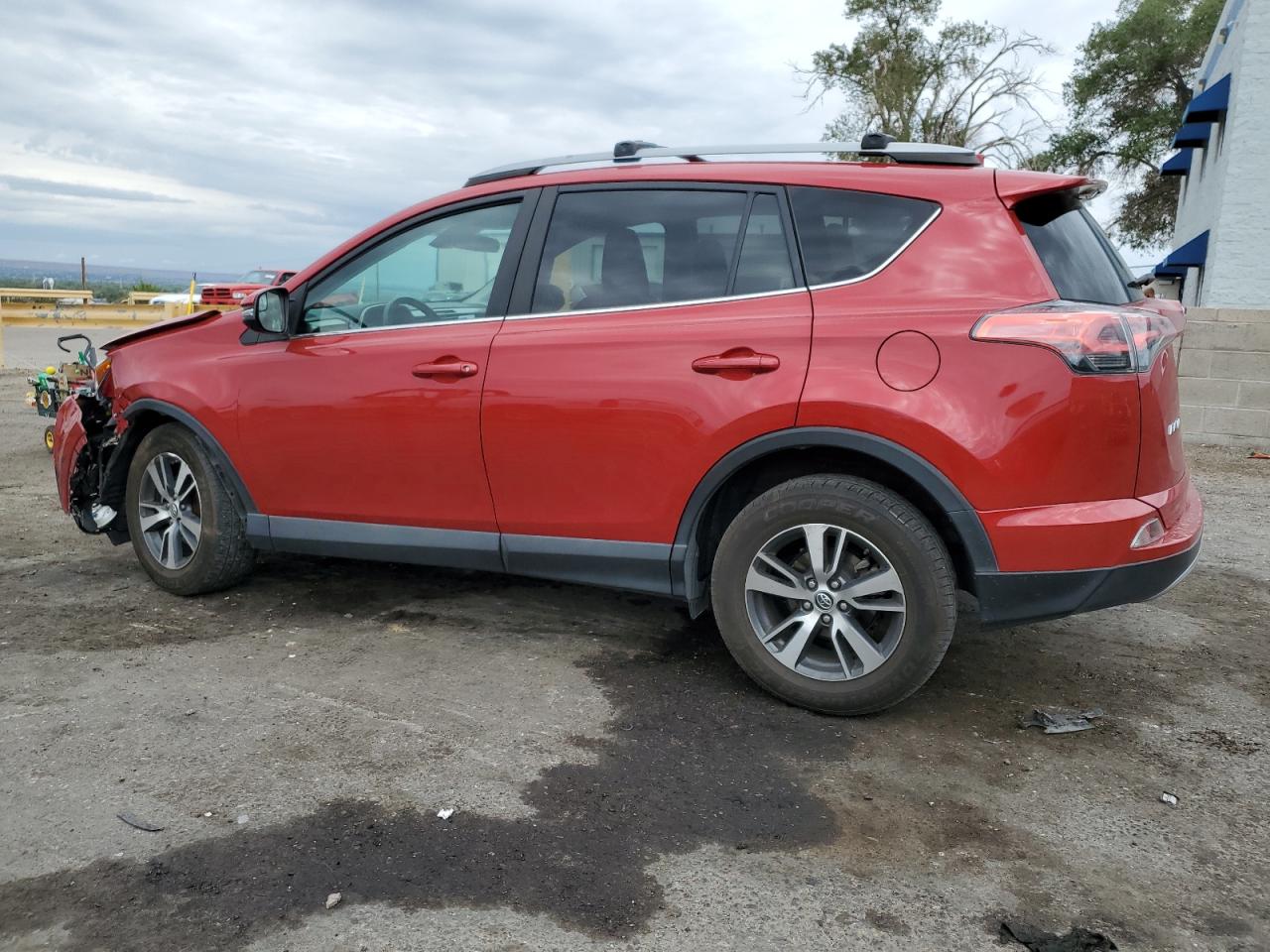 2T3RFREV1HW544464 2017 TOYOTA RAV 4 - Image 2