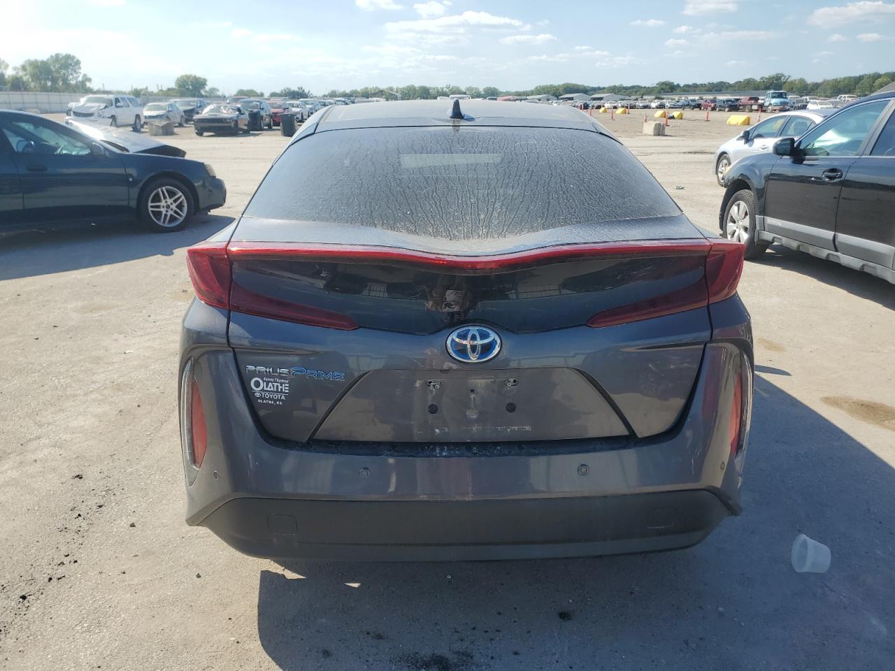 JTDKARFP6H3003896 2017 Toyota Prius Prime