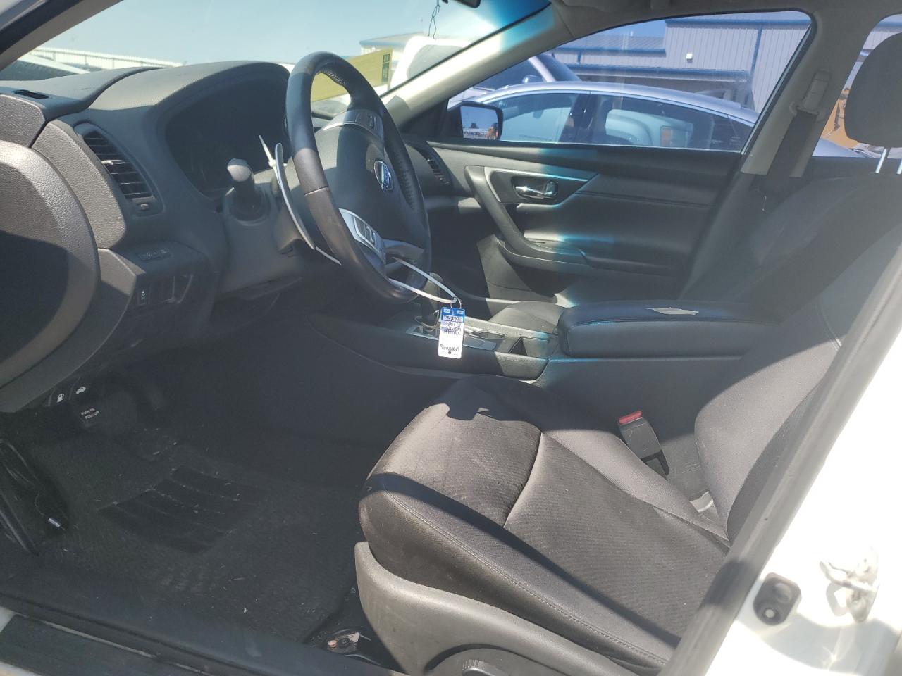 2017 Nissan Altima - Image 7