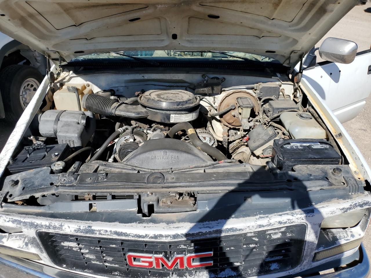 1995 GMC Sierra - Image 11
